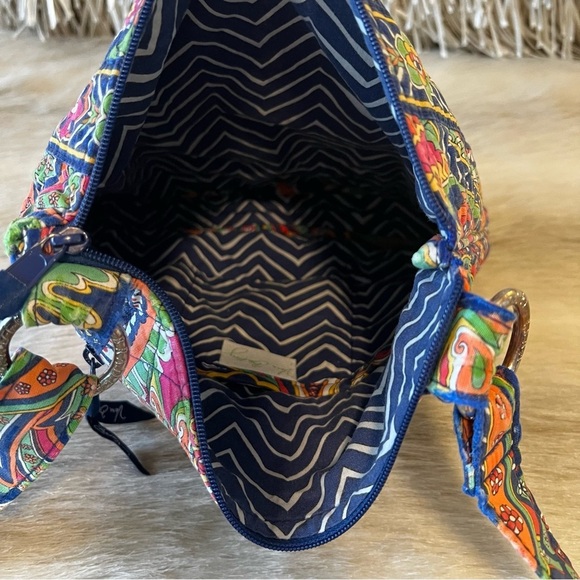 VERA BRADLEY Venetian Paisley 2013 Zip Hipster Crossbody Navy Red Yellow Orange - Picture 15 of 17